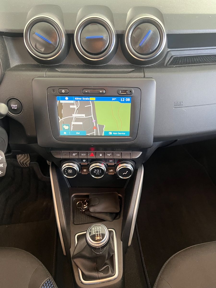 Fahrzeugabbildung Dacia Duster II Celebration *NAVI*KAMERA*SITZH*