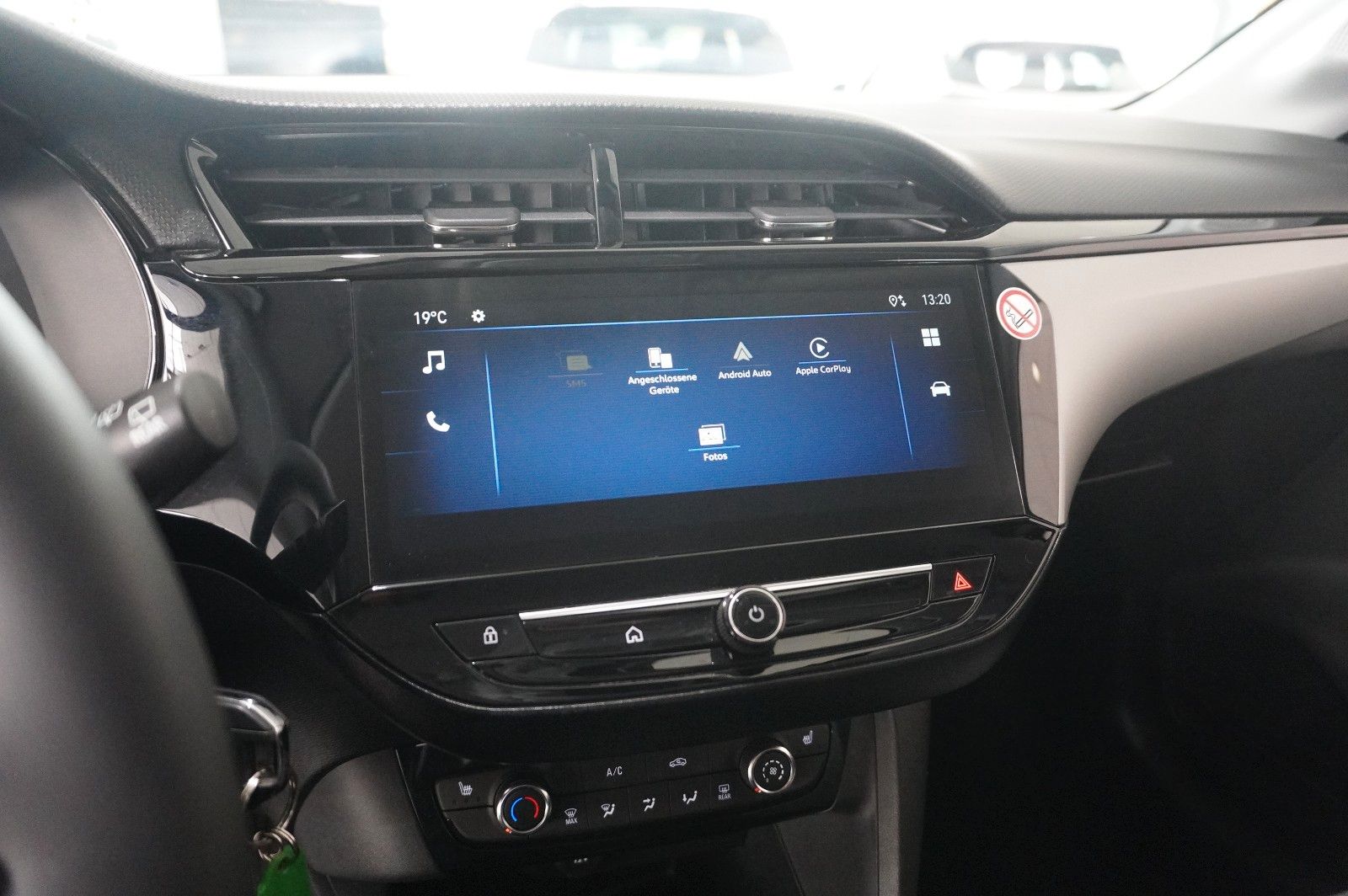Fahrzeugabbildung Opel Corsa F 1.2 FACELIFT NAVI/LED/KAMERA/VIRT./DAB+