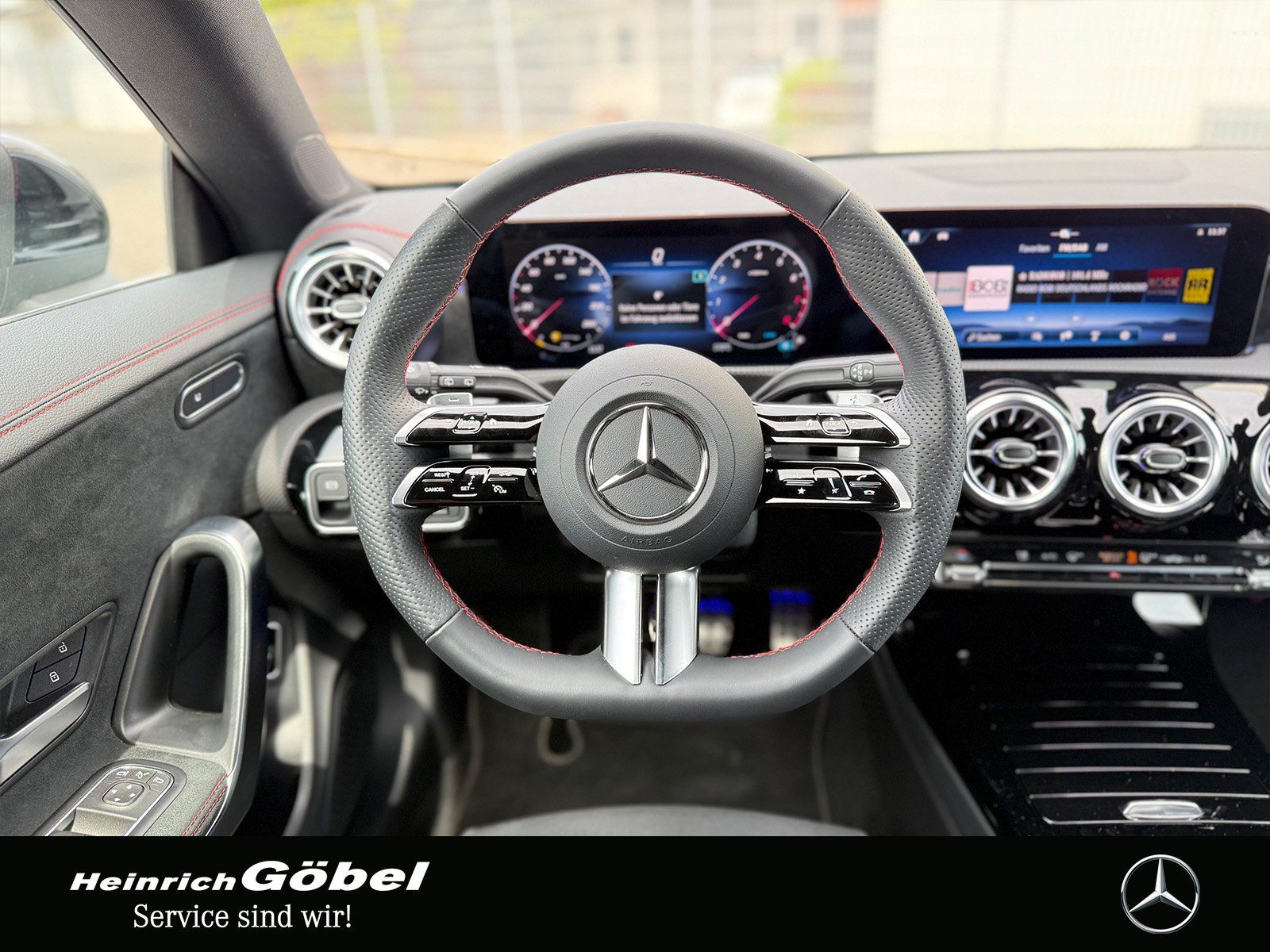 Fahrzeugabbildung Mercedes-Benz CLA 200 AMG*360°*AMBIENTE*KEYLESS*MULTIBEAM*
