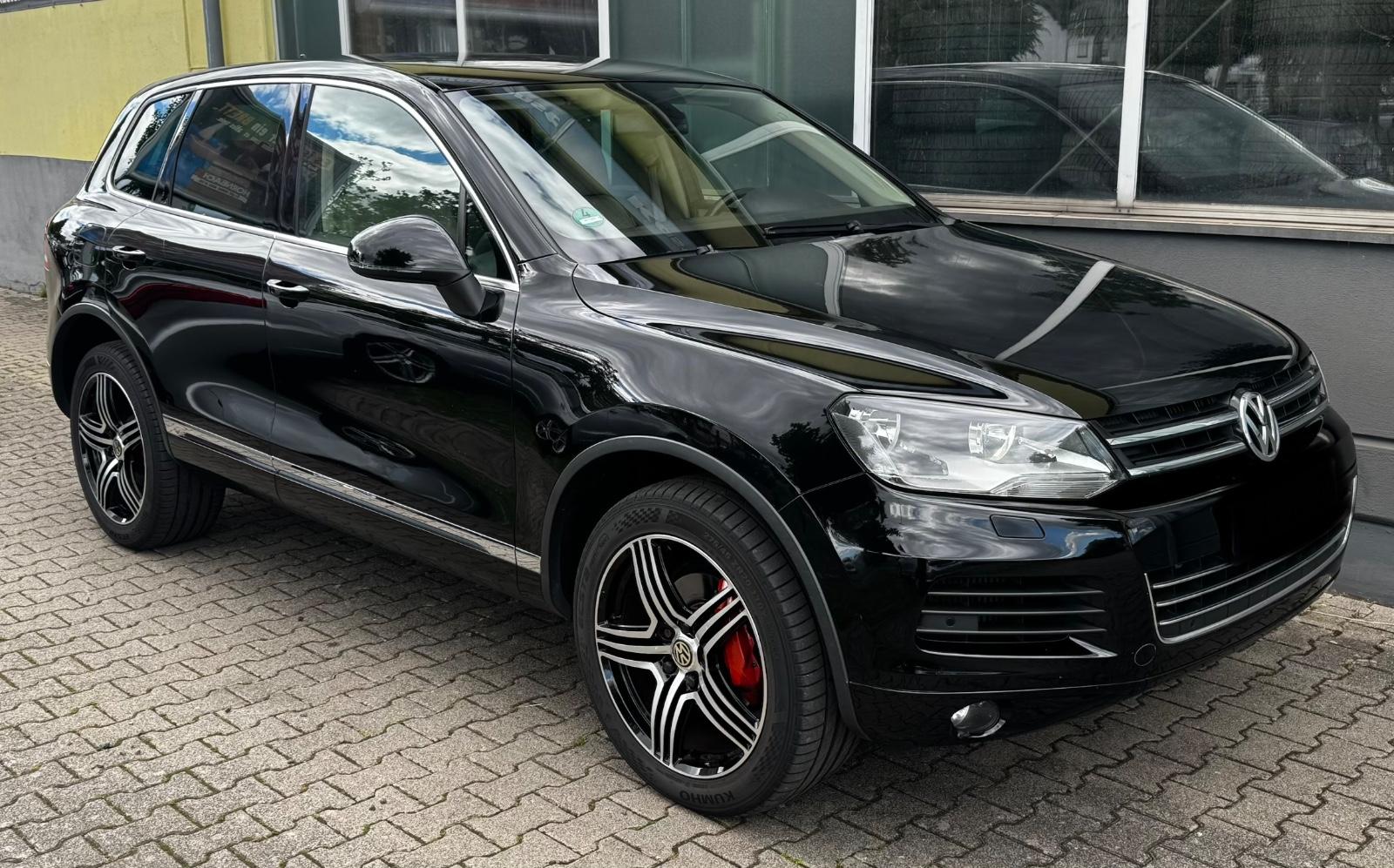 Volkswagen Touareg V6 TDI Leder Temp Kam. Ahk 8xFach!