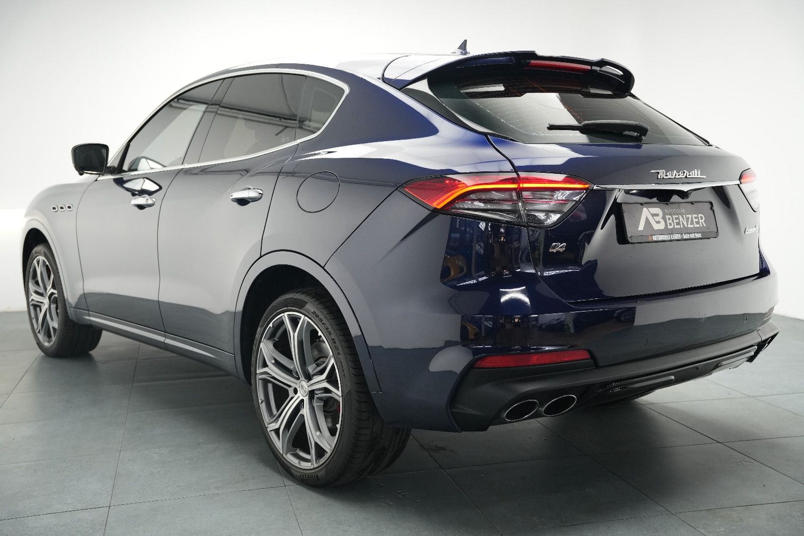 Fahrzeugabbildung Maserati Levante Diesel/GRANSPORT/LED/360°/MEMORY
