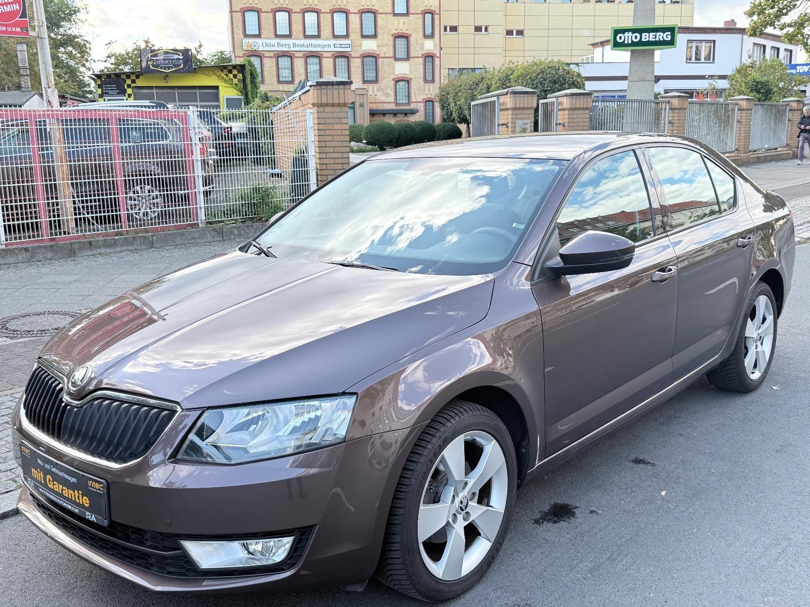 Skoda OCTAVIA 1.4 TSI *TEMPOMAT*KLIMAAUTO*SHZ*2.HAND*