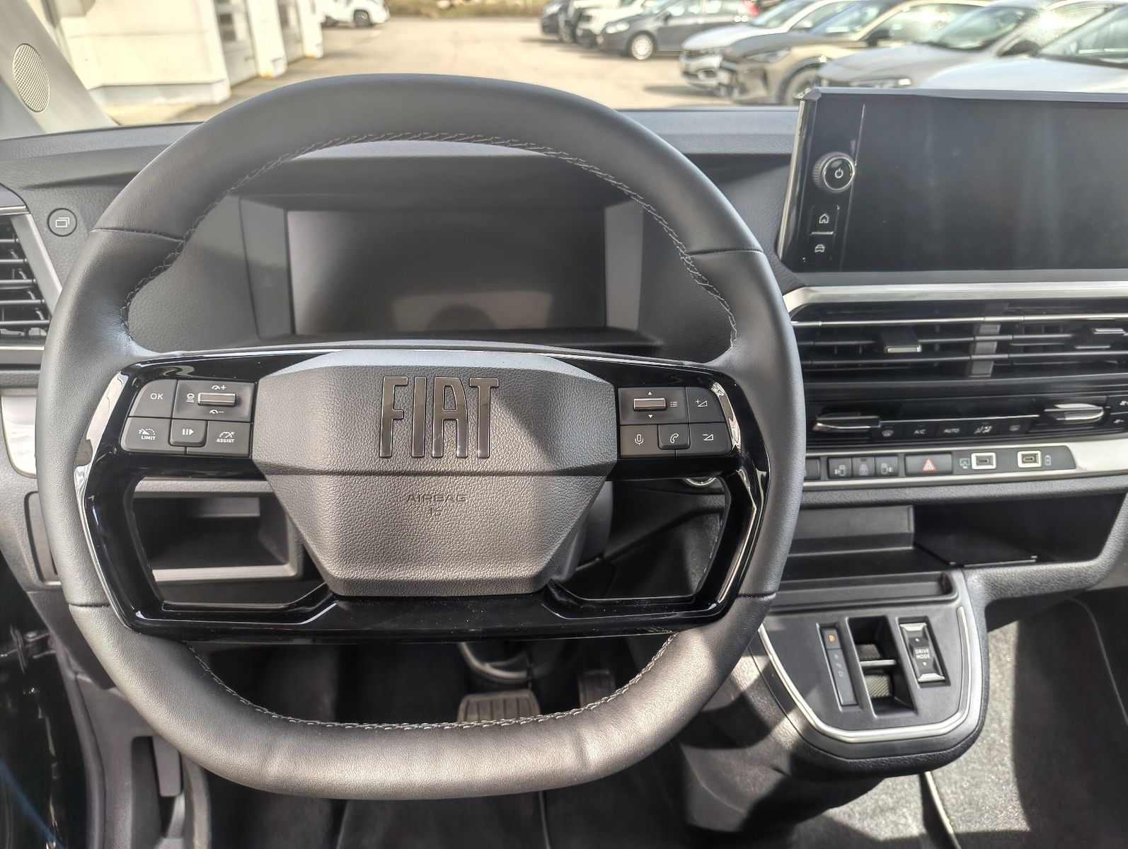 Fahrzeugabbildung Fiat Ulysse 180 BlueHDi L3 Top