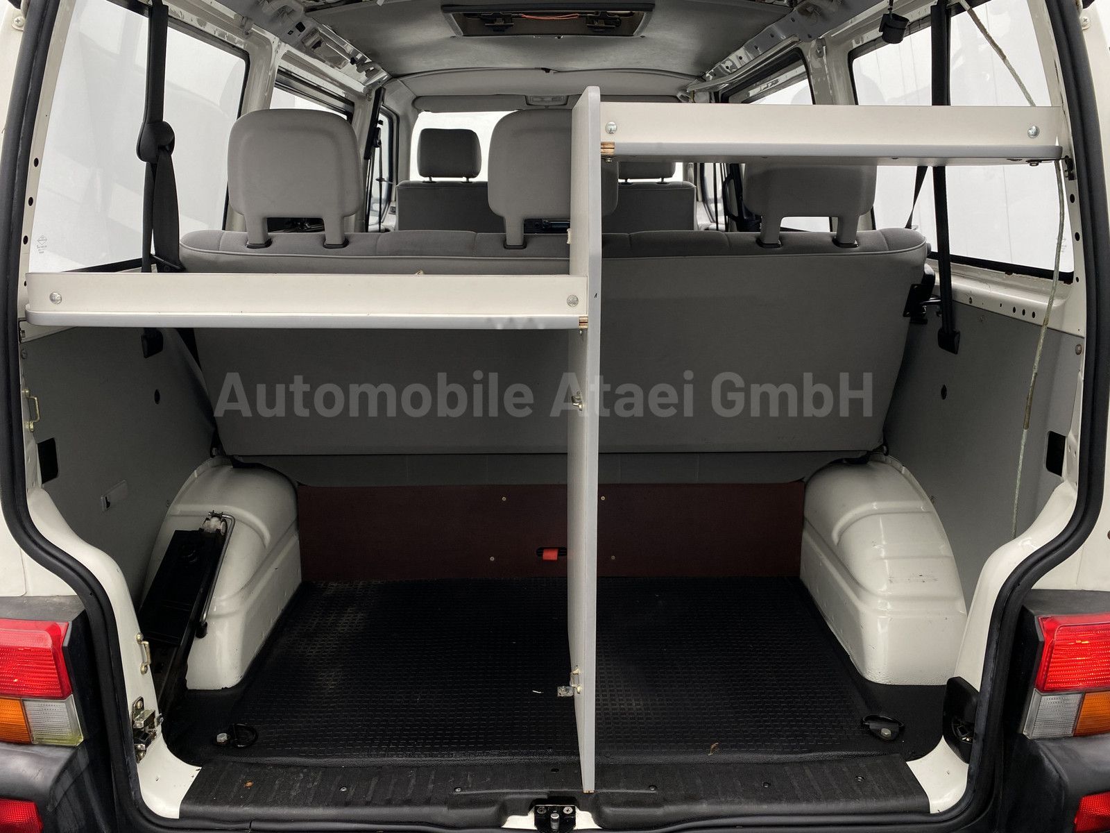 Fahrzeugabbildung Volkswagen T4 Kombi TDI *Syncro* 4x4 Behörde/ Camper 6758