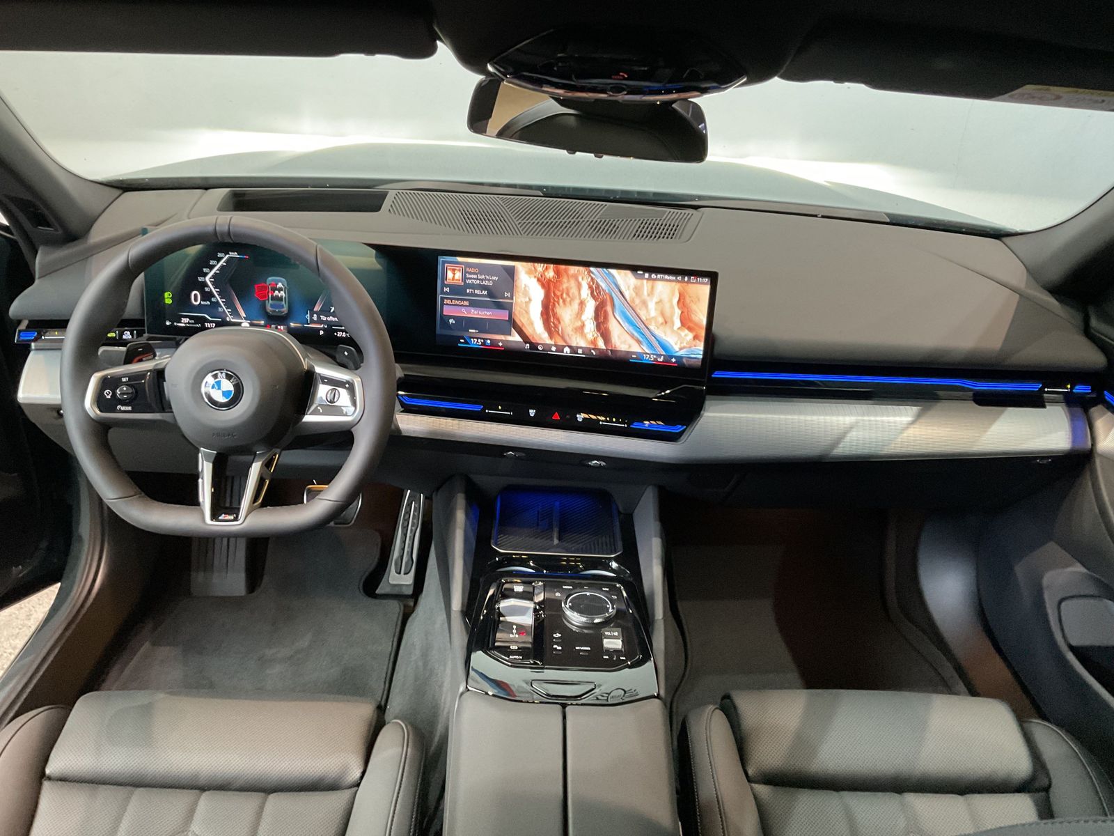 Fahrzeugabbildung BMW 520d Sitzbelüftung vorn | Standheizung | Lenkrad