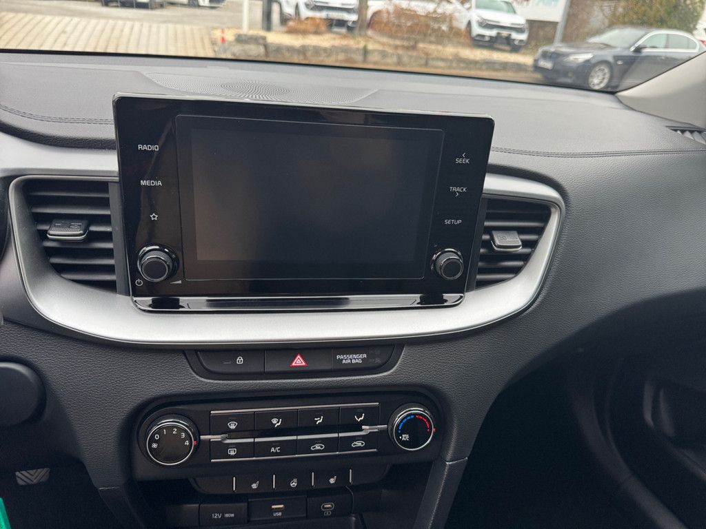 Fahrzeugabbildung Kia XCeed 1.0 Edition 7