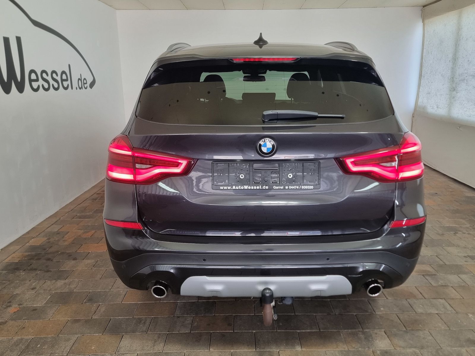 BMW X3 2.0 dA sDrive18 xLine LED AHK HeadUp Hifi foto 21