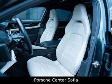Porsche Panamera - 10