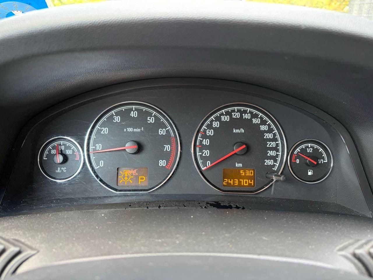 Opel Signum 2005 — photo 9