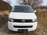 Volkswagen T5 Transporter 2.0TDI Automatik - weiße Volkswagen T5 Transporter