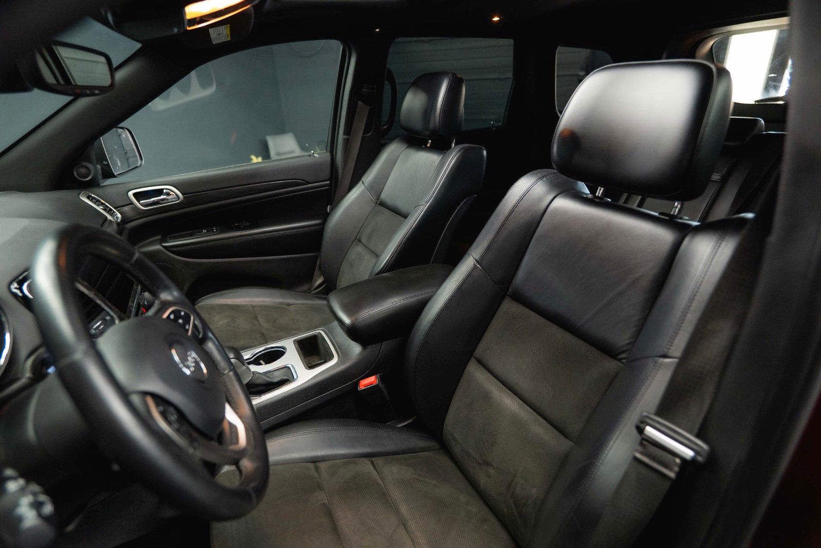 Fahrzeugabbildung Jeep Grand Cherokee 3.6 4x4 Altitude *Pano*CarPlay*