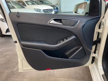 Mercedes-Benz B 180 *Kamera*Klima*Unfallfrei*