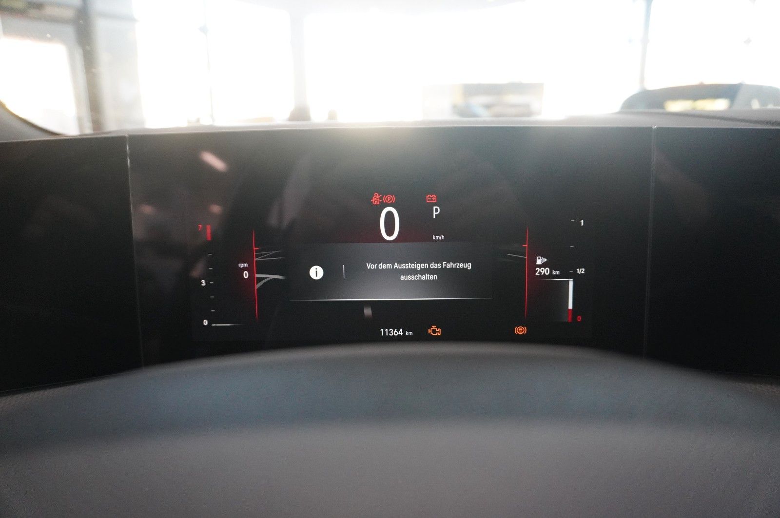 Fahrzeugabbildung Opel Astra L ST 1.2T ULTIMATE NAVI/LED/360°/HUD/AHK