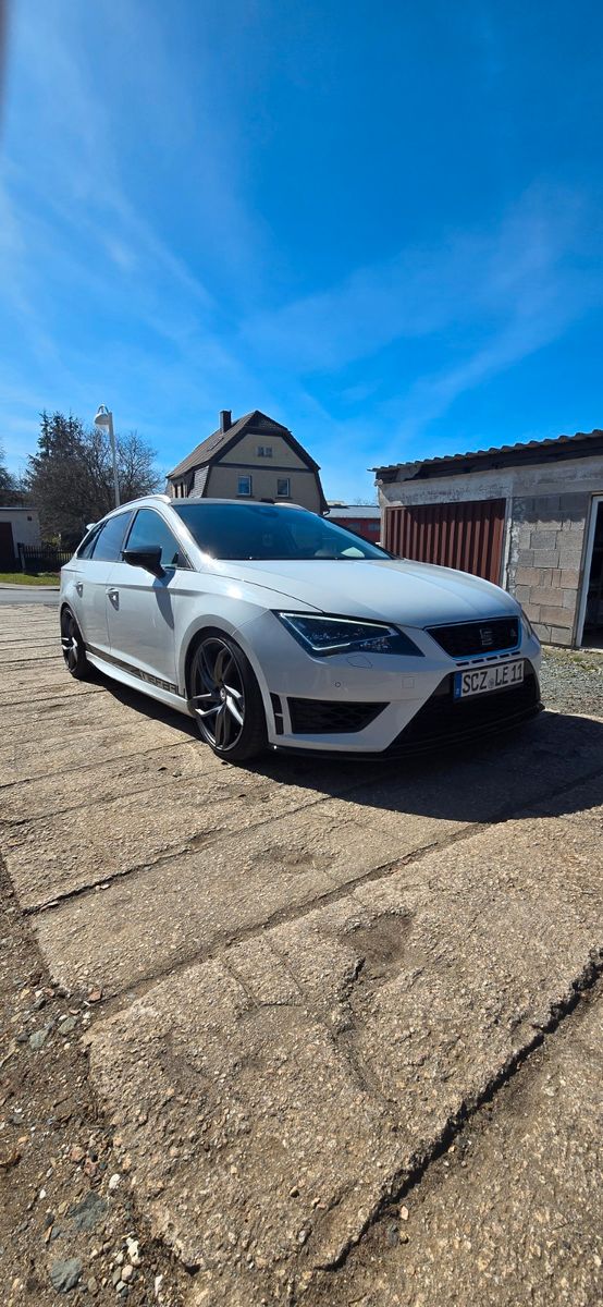 SEAT Leon ST 1.8 TSI 132kW Start&amp;Stop FR FR
