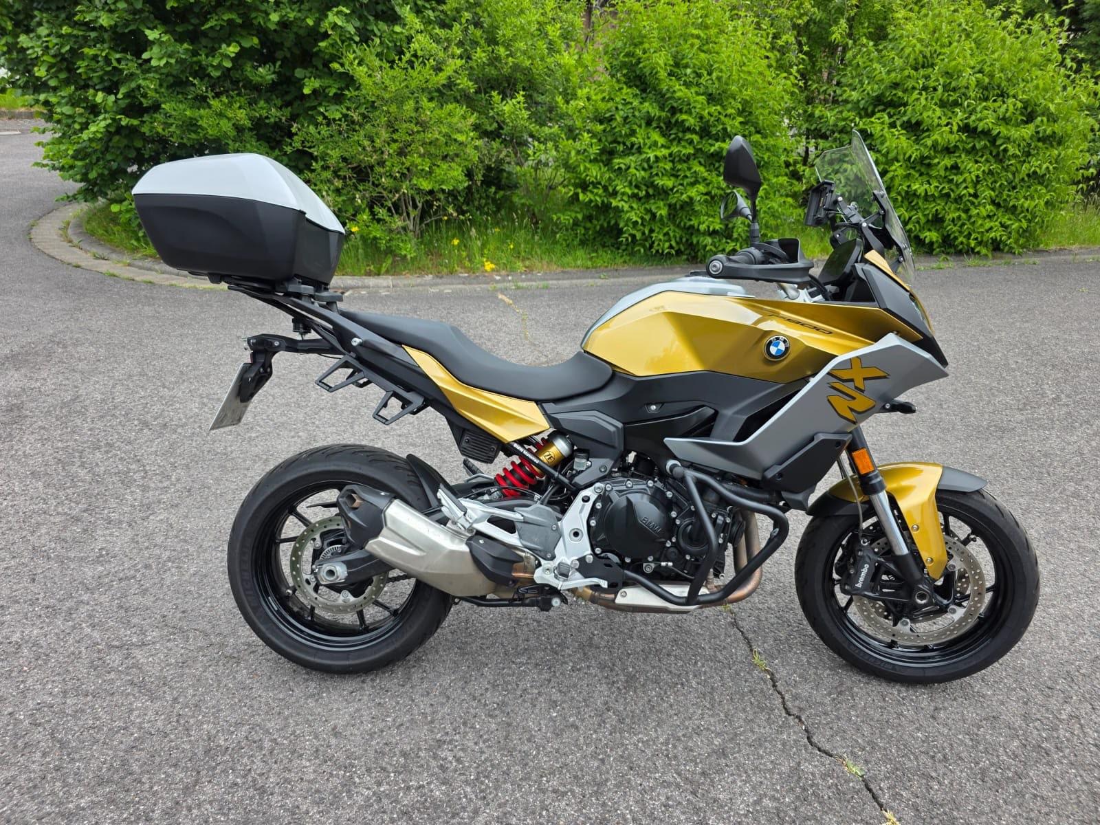 BMW F900 XR