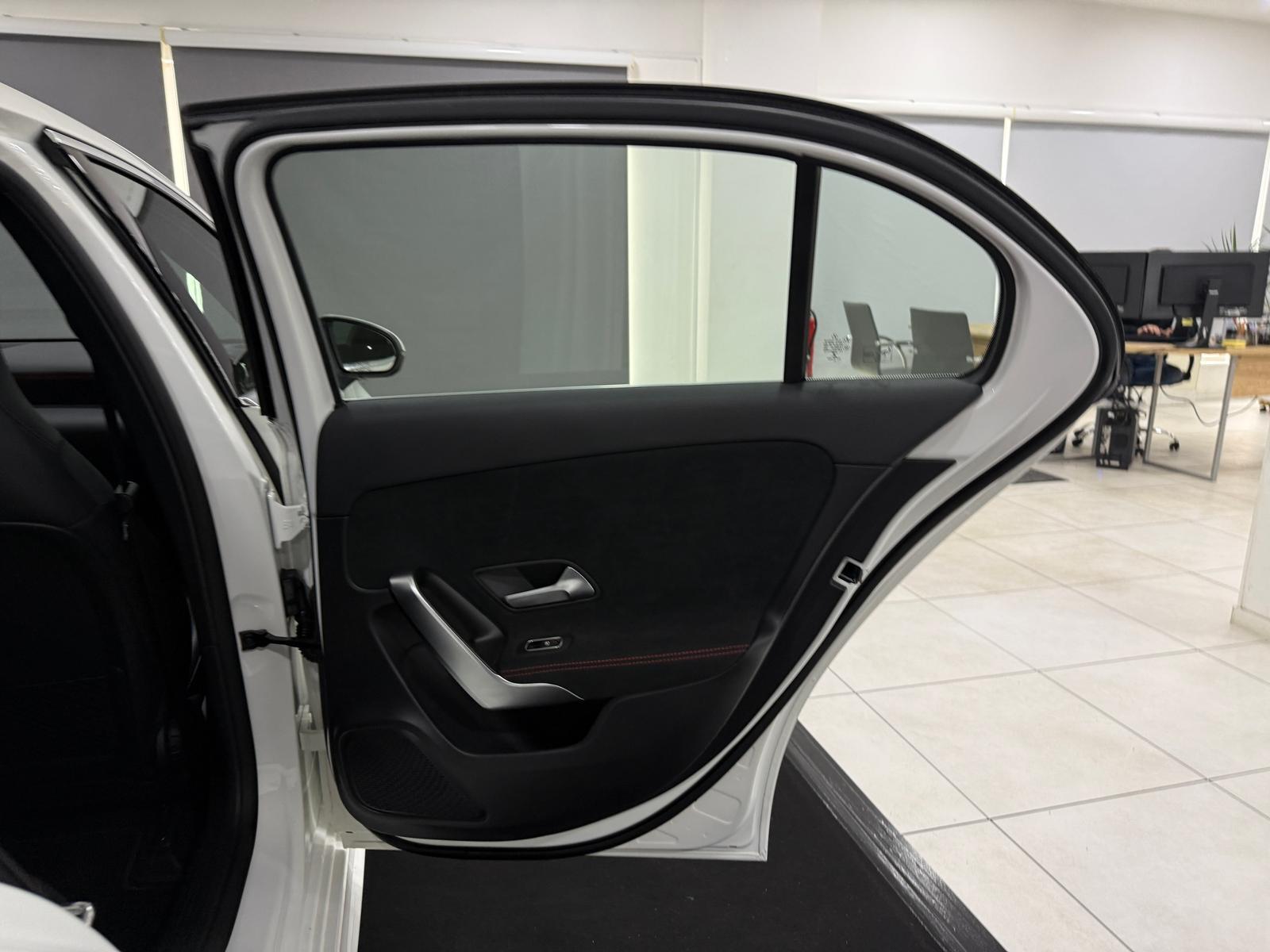Mercedes-Benz A 180 7G AMG-LINE*WIDESCREEN*KAMERA*LED*SPUR*