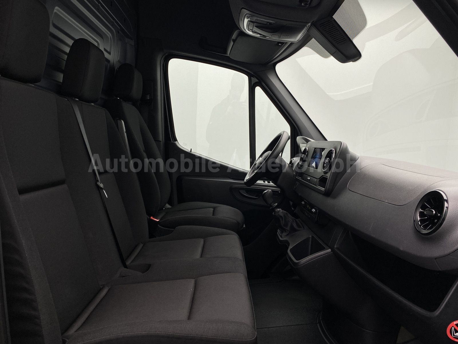 Fahrzeugabbildung Mercedes-Benz Sprinter 317 CDI NAVI+ KAMERA+ SITZHEIZ. 5767