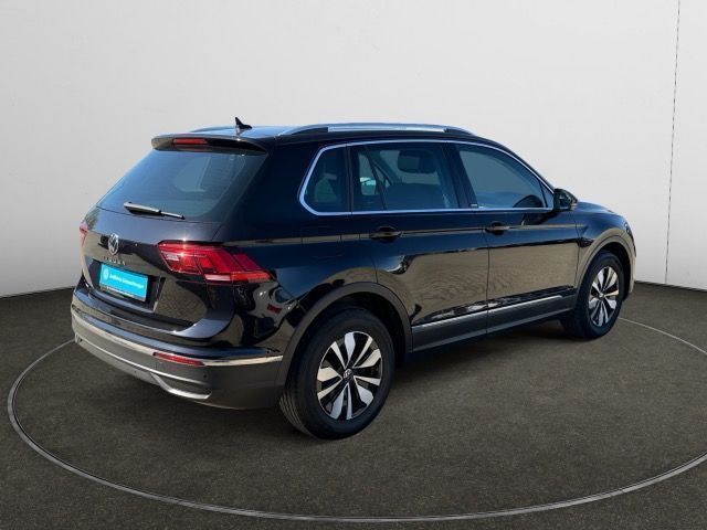 Volkswagen Tiguan 2.0 TDI Move Pano Kamera Digital Cockpit foto 5