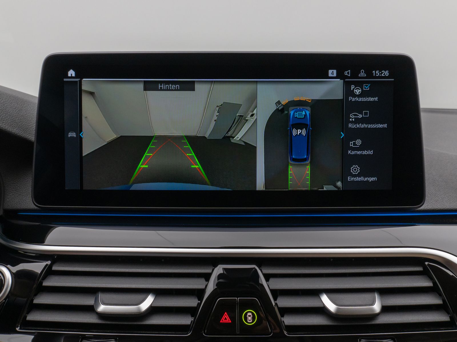 Fahrzeugabbildung BMW 530e Laser 360° HUD DAB H/K Komfort Alarm Sport