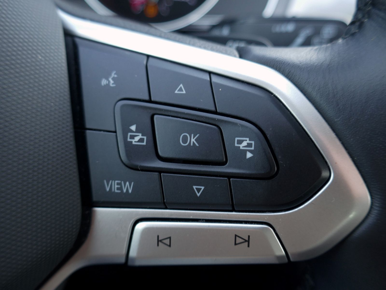Fahrzeugabbildung Volkswagen Passat Variant Business 2.0 TDI DSG | LED RFK