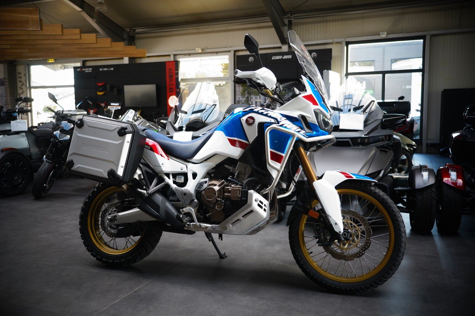 Fahrzeugabbildung Honda CRF 1000 Africa Twin Adventure Koffer
