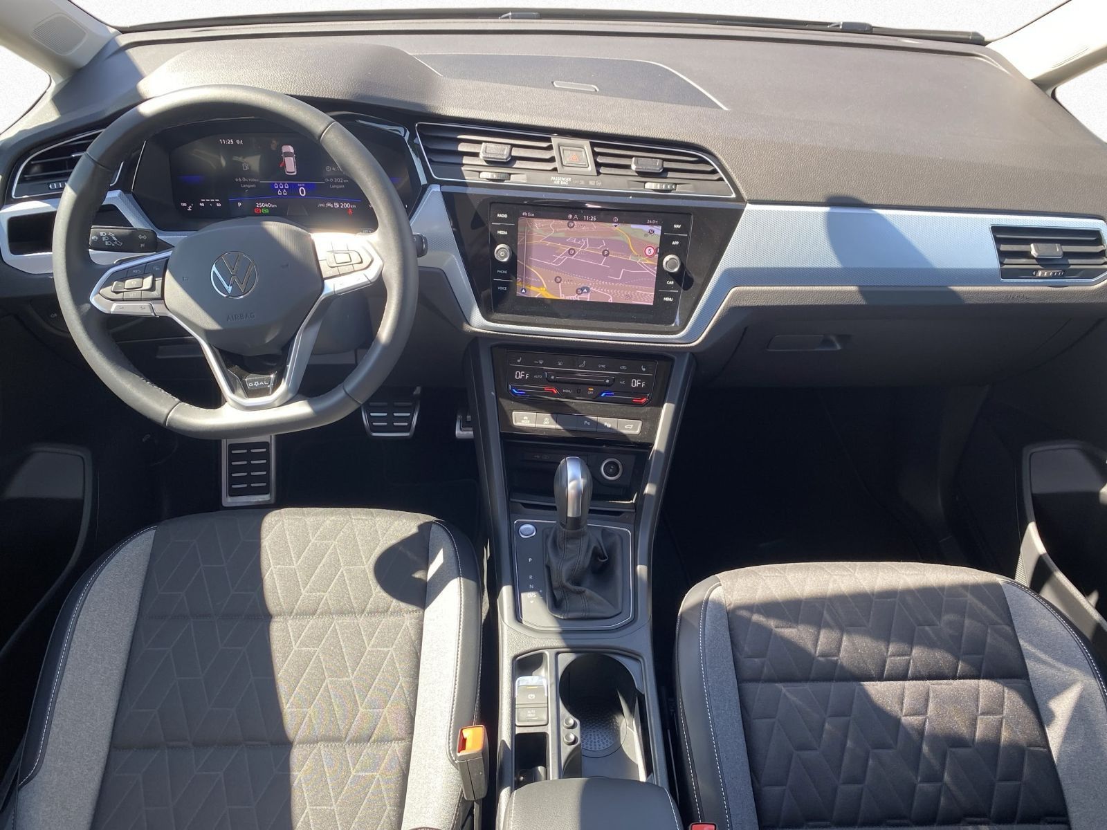 Volkswagen Touran - Bild 12
