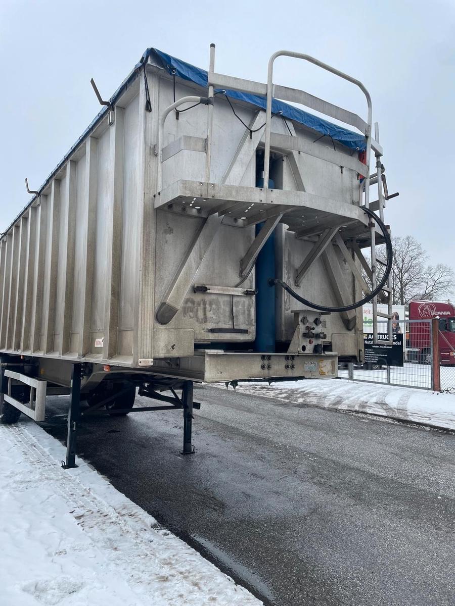 Benalu Kippauflieger