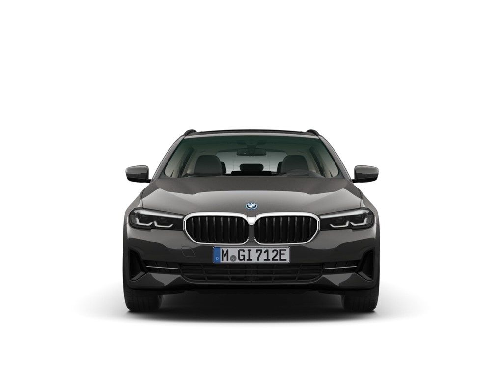 Fahrzeugabbildung BMW 530 e Touring Panorma Komfortsitze Head-Up WLAN