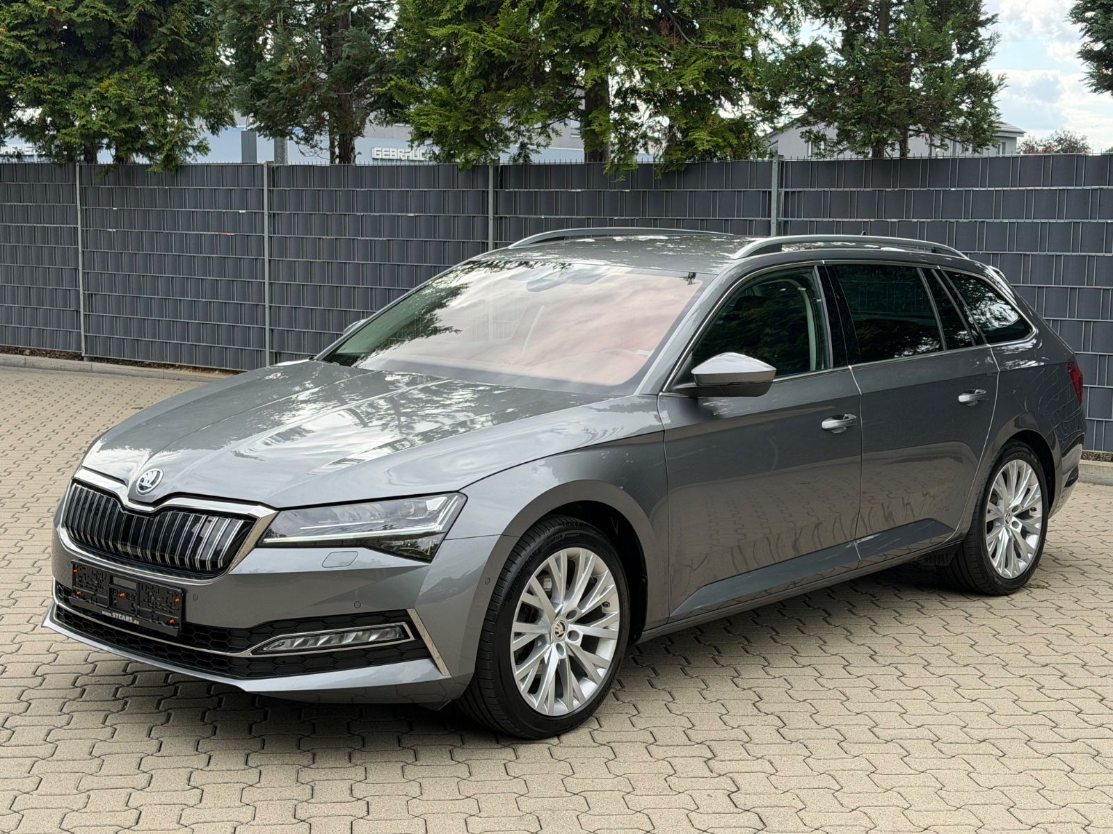 Skoda Superb Combi Style iV ACC LED  Standheizung