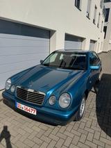 Mercedes-Benz Mercedes E 200 Automatik 100000 km Auflösu... - Mercedes-Benz E-Class aus 1998