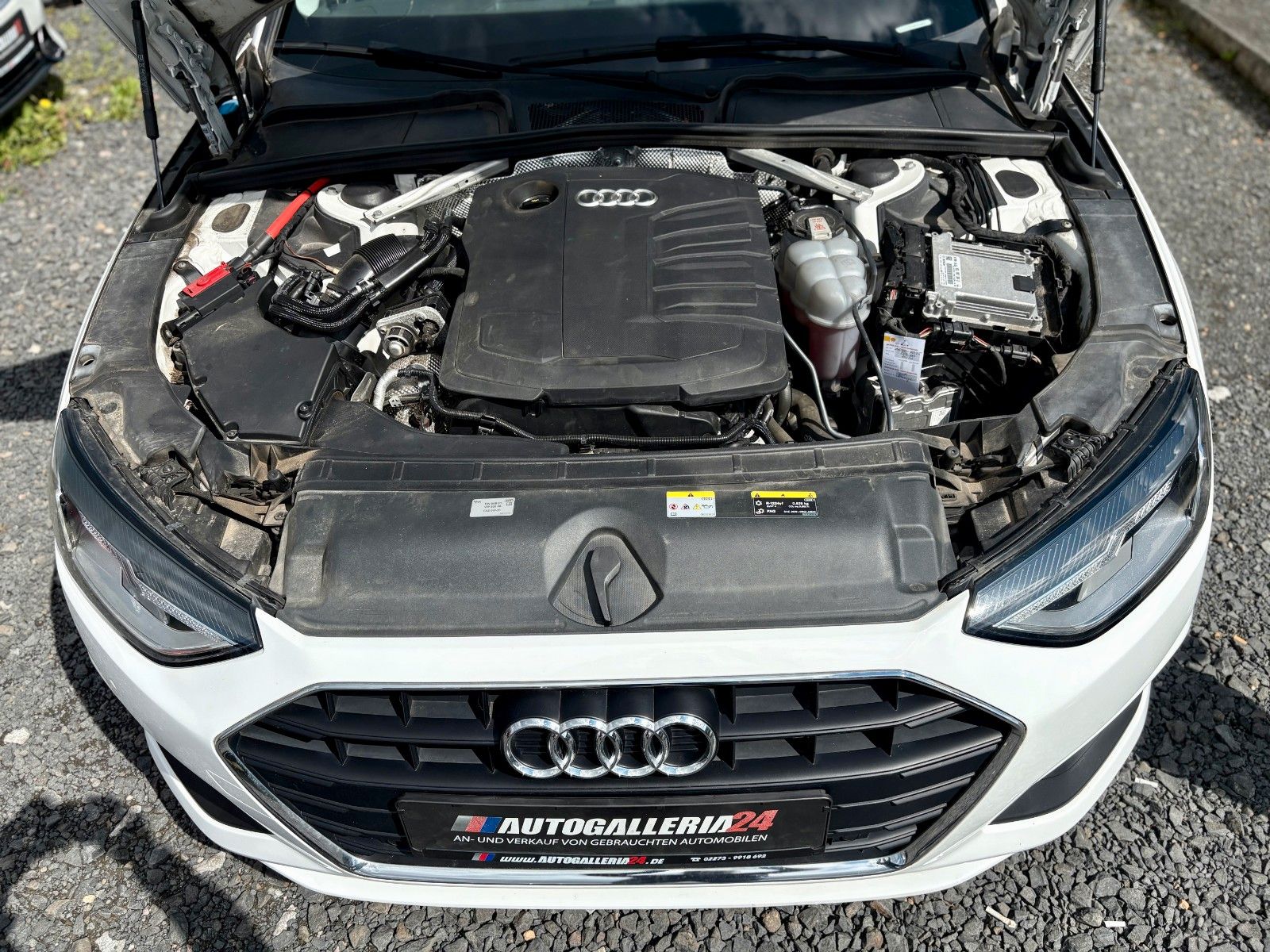 Fahrzeugabbildung Audi A4 Avant 35 TDI basis Navi AHK 1.HAND LED SPORTS