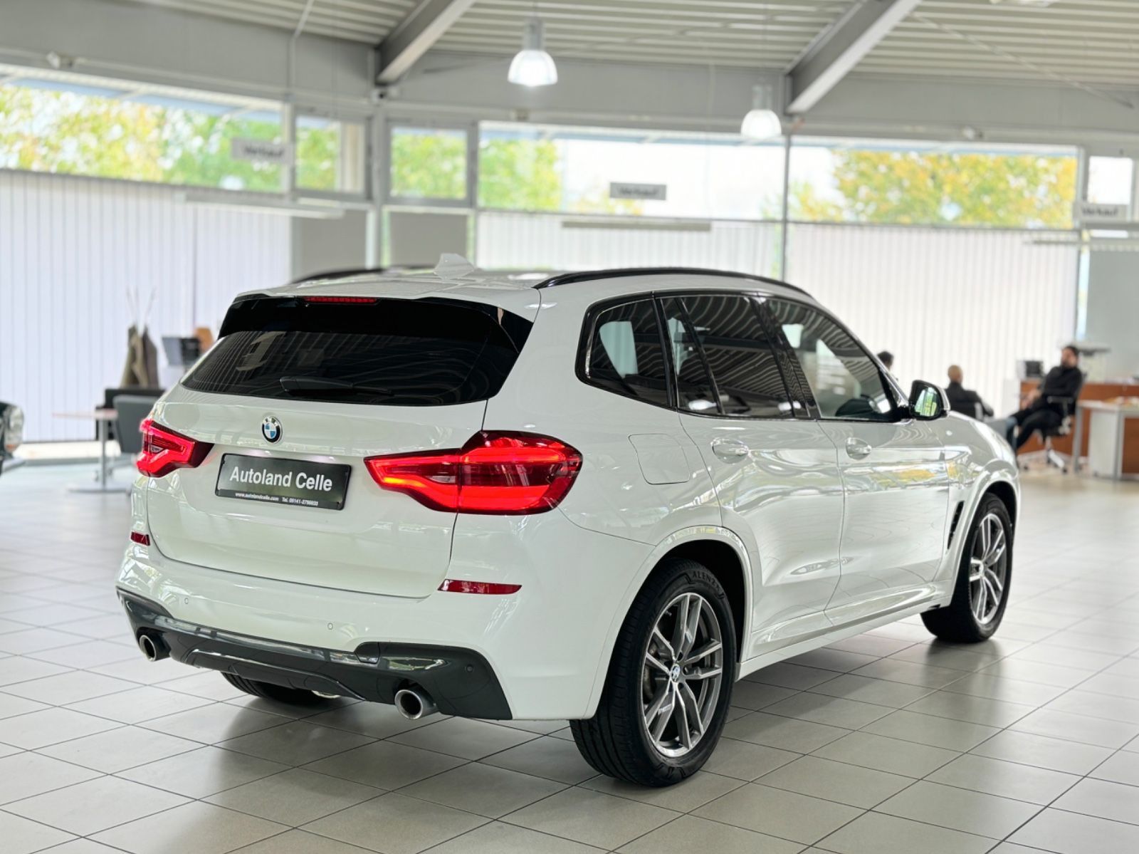 Fahrzeugabbildung BMW X3 xD20d M Sport HiFi DAB Komfort AHK Individual