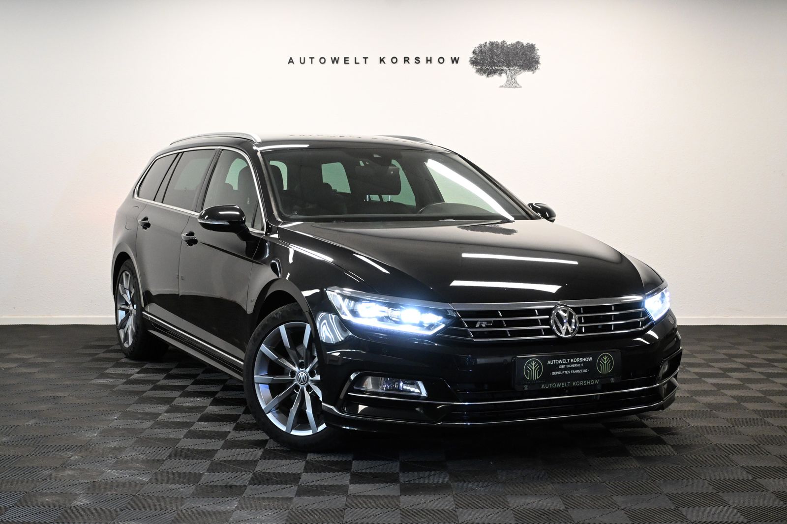 VW Passat Highline R-LINE *2.HAND *ACC *360°