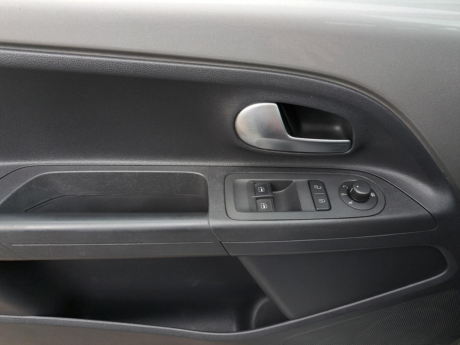 Volkswagen e-up! Style "Plus" 3,99% CCS 15"LM TEL DAB SHZ