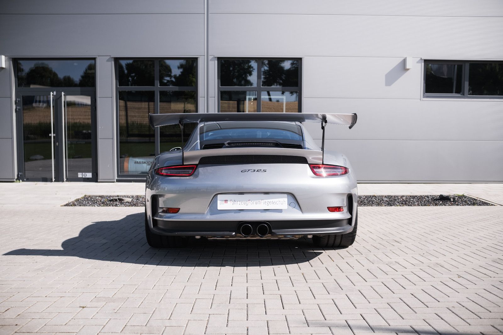 Fahrzeugabbildung Porsche 911/991.1 GT3 RS, Approved & Service neu, 90 L.