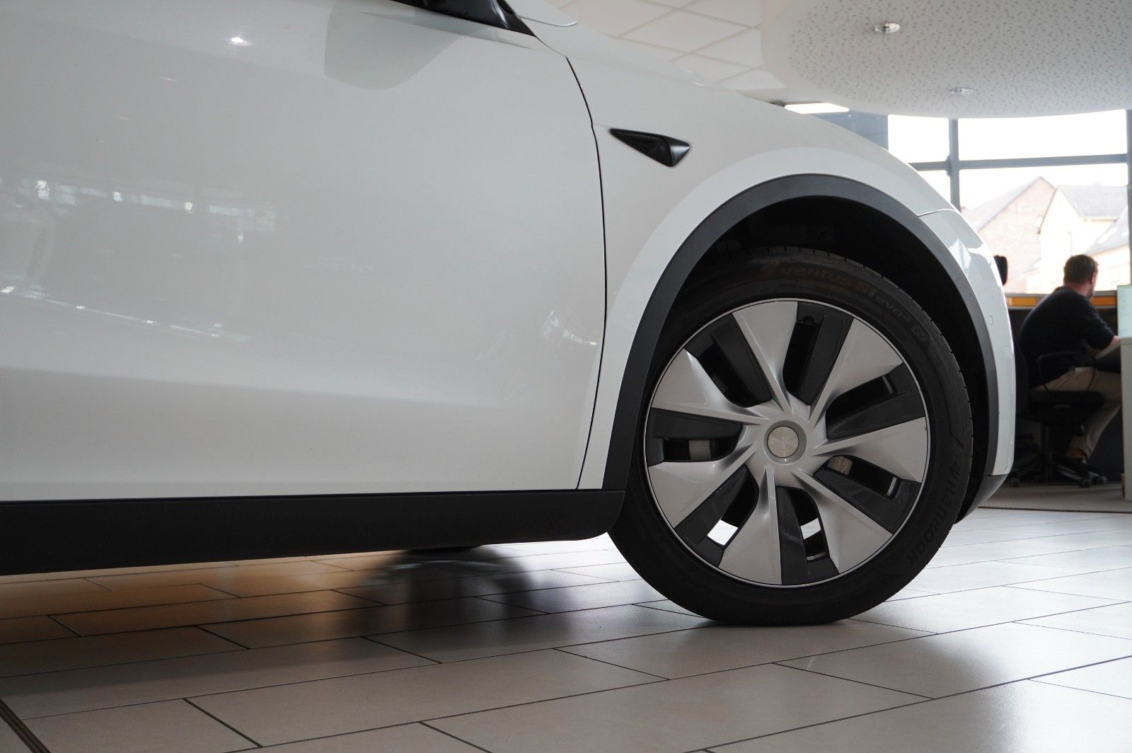 Tesla Model Y LONGRANGE DUAL-MOTOR NAVI LED KAMERA DAB foto 8