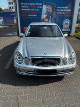 Mercedes-Benz E 200 KOMPRESSOR AVANTGARDE Avantgarde
