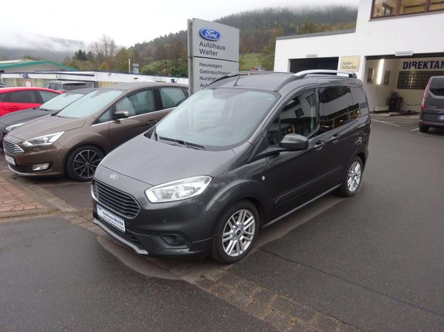 Ford Tourneo Courier Titanium Navi Winterpaket PDC