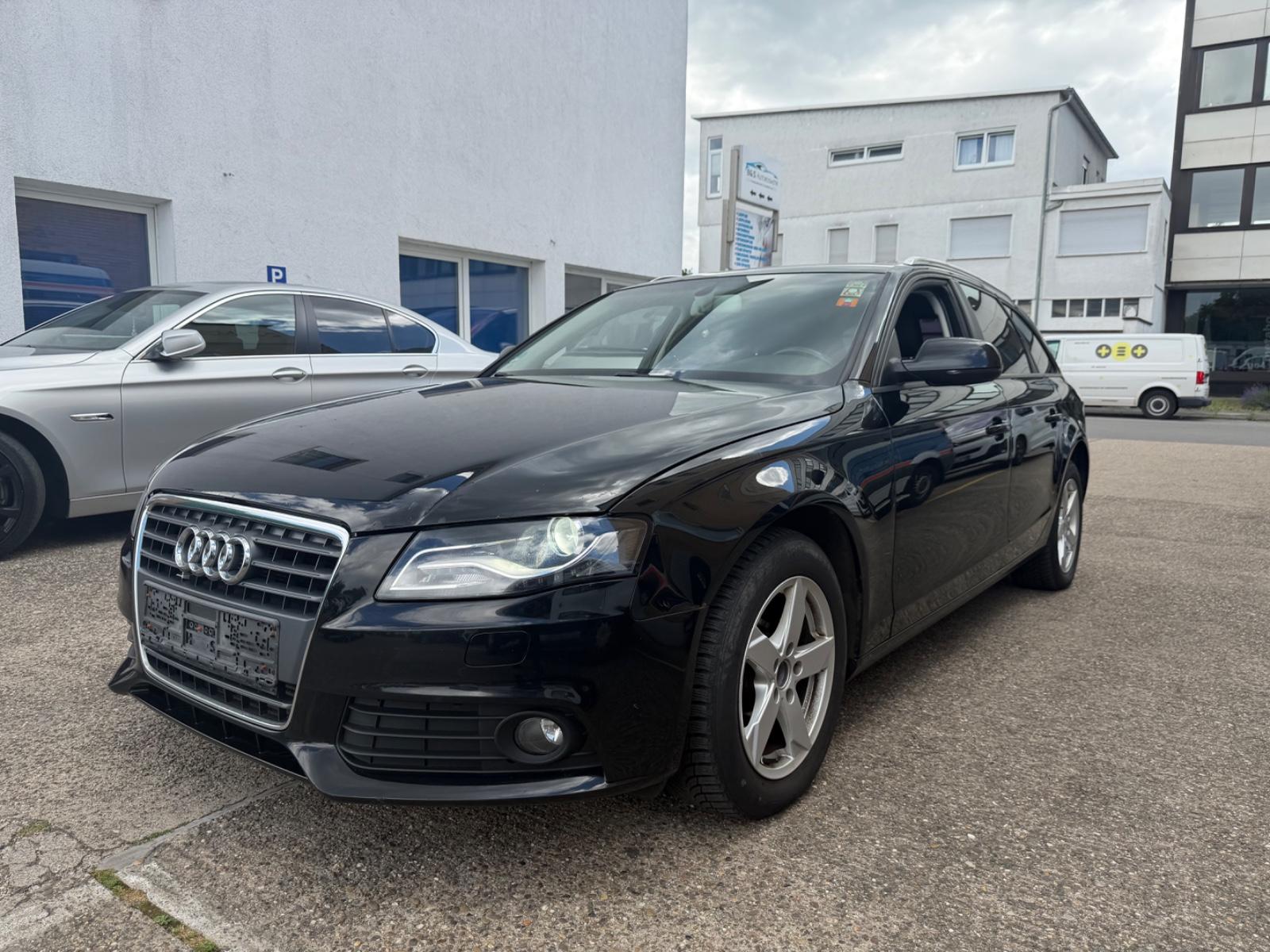 Audi A4 Avant Attraction/NAVI/STANDHEIZUNG/