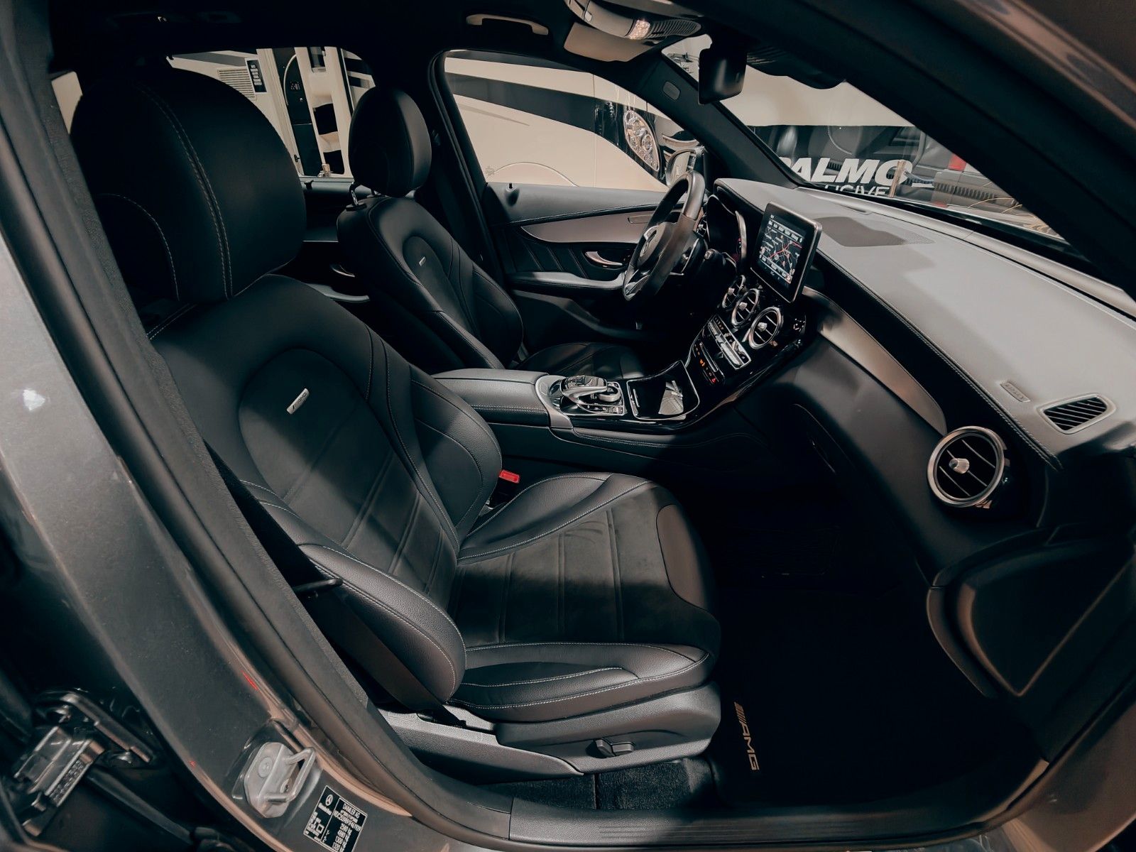 Fahrzeugabbildung Mercedes-Benz GLC 63 S AMG 4MATIC+ - HUD, DRIVER & TRACK PACE