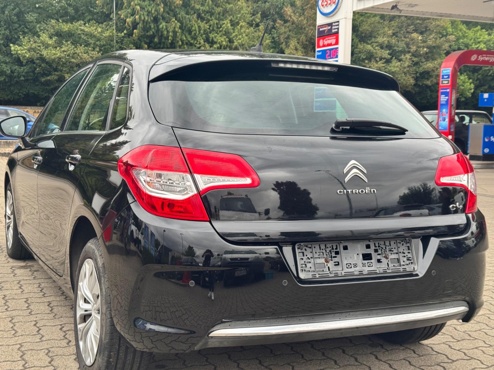 Citroën C4 Lim. Selection  Klimaaut/Tempomat/PDC/HU neu
