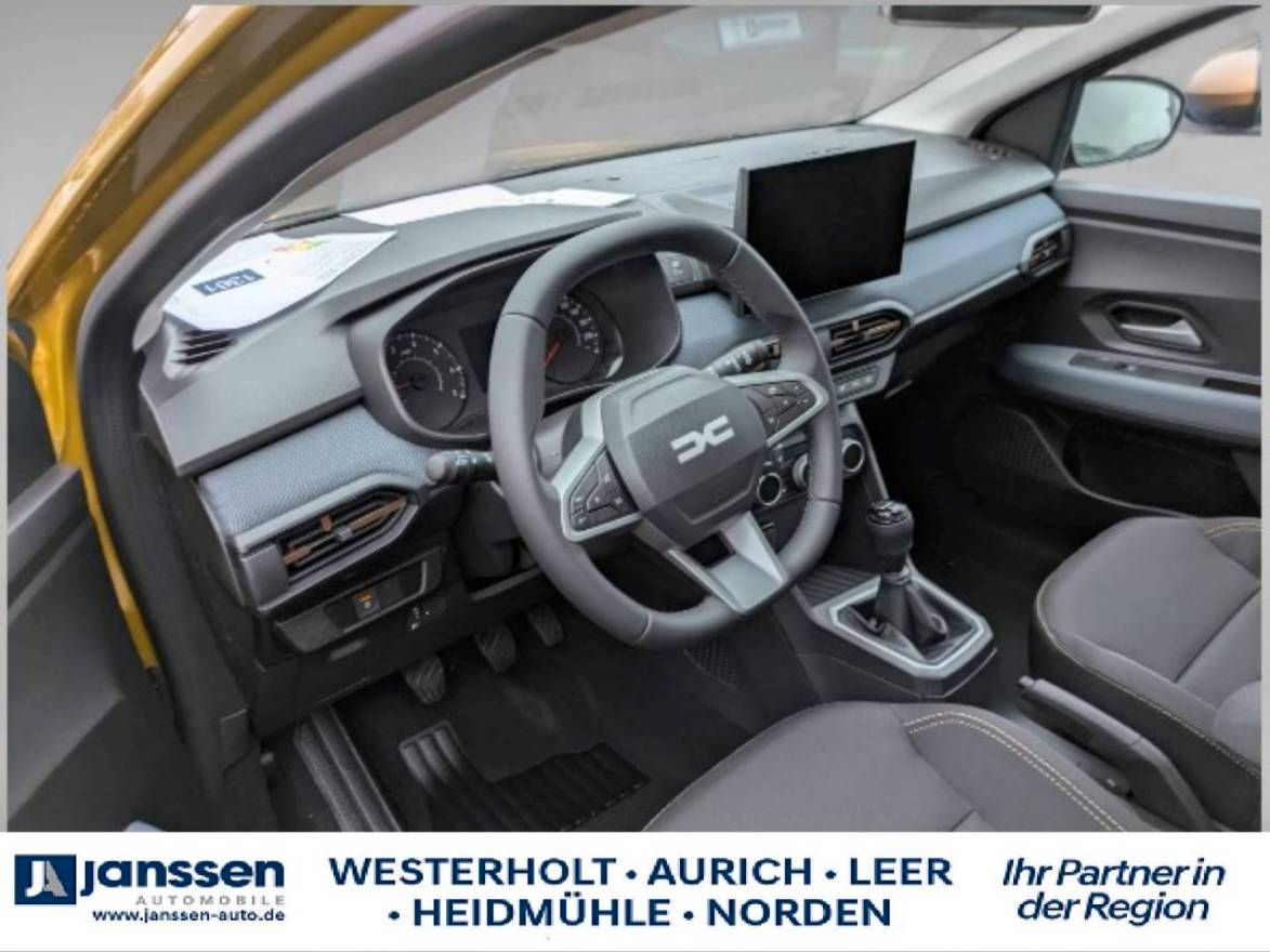Fahrzeugabbildung Dacia Sandero Stepway Expression TCe 110