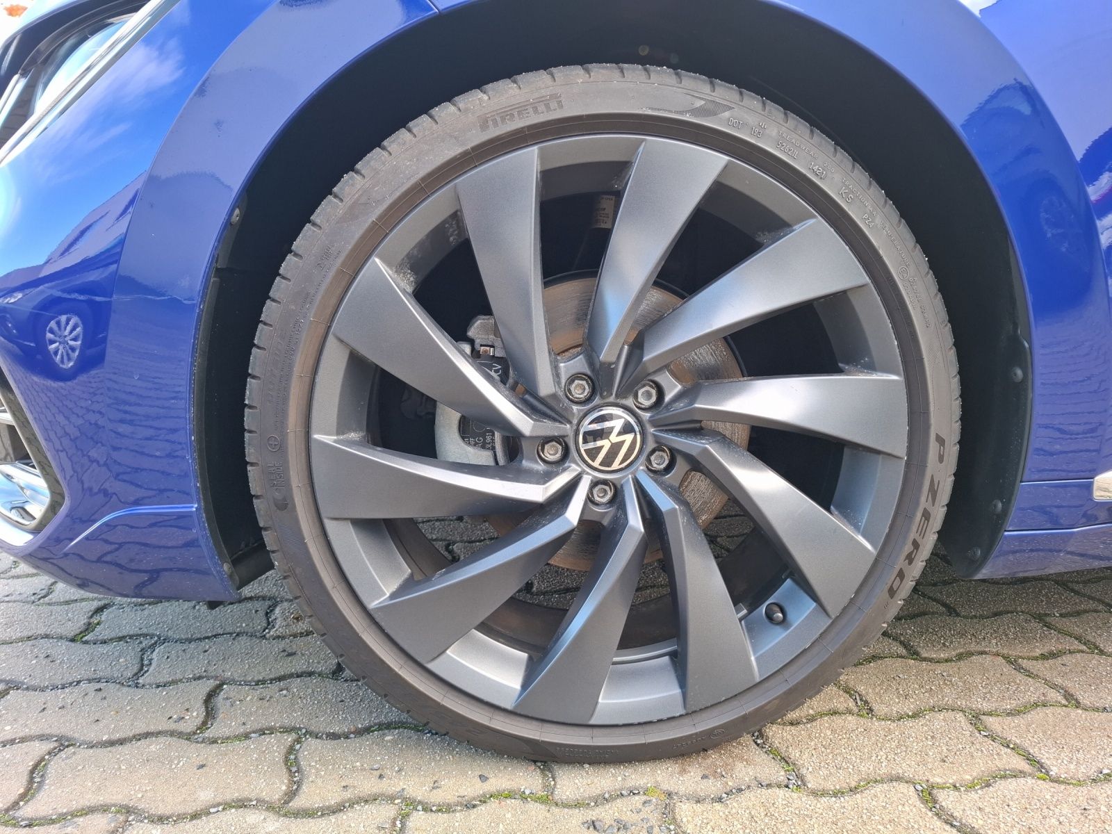 Fahrzeugabbildung Volkswagen Arteon SB TSI R-Line DSG LED Navi ACC PDC SH 20"