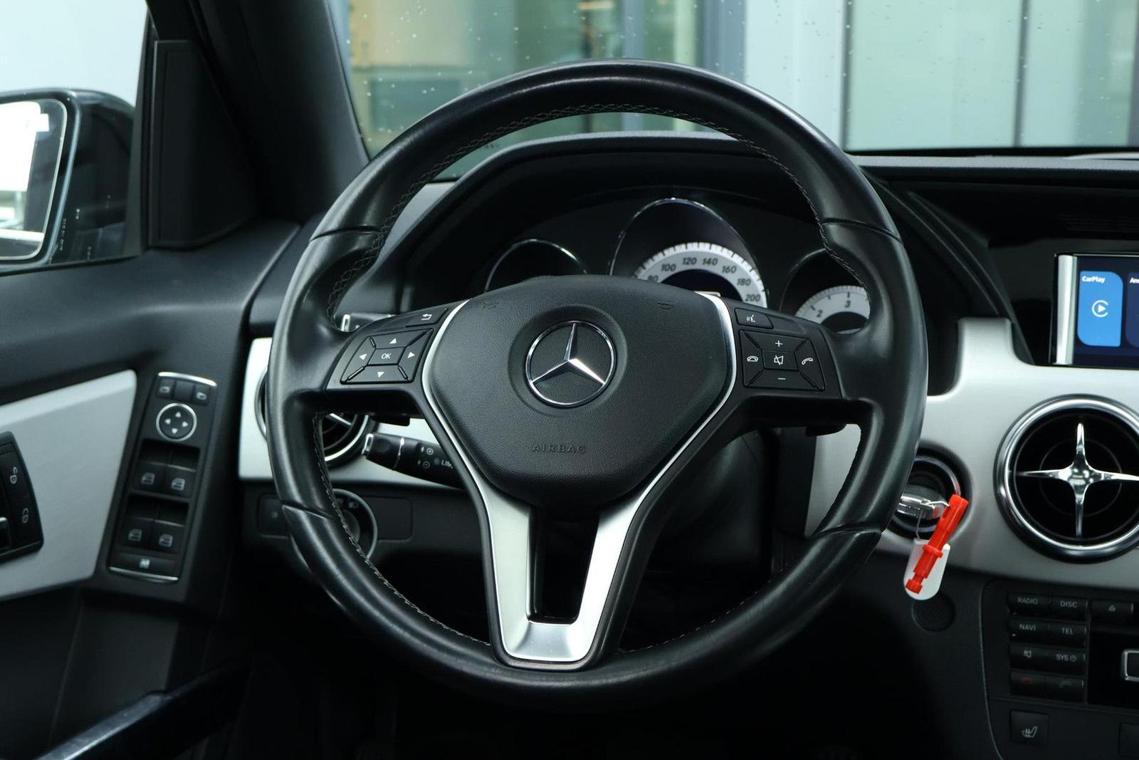 Mercedes-Benz GLK 200 CDI / AMG Line / Panorama / AHK