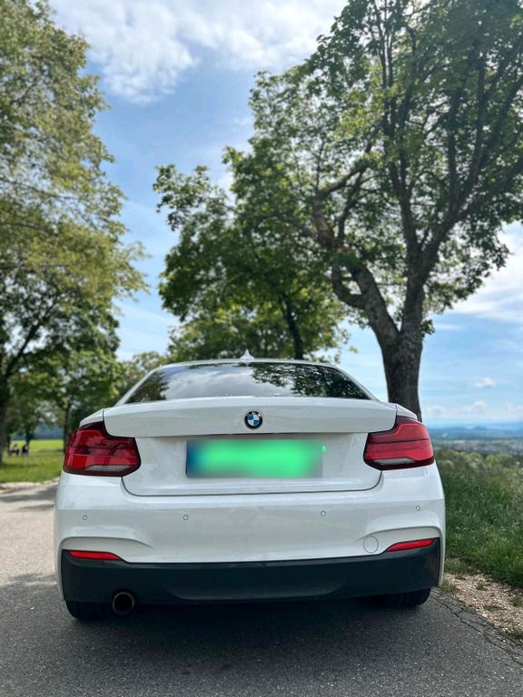 Image of BMW 220