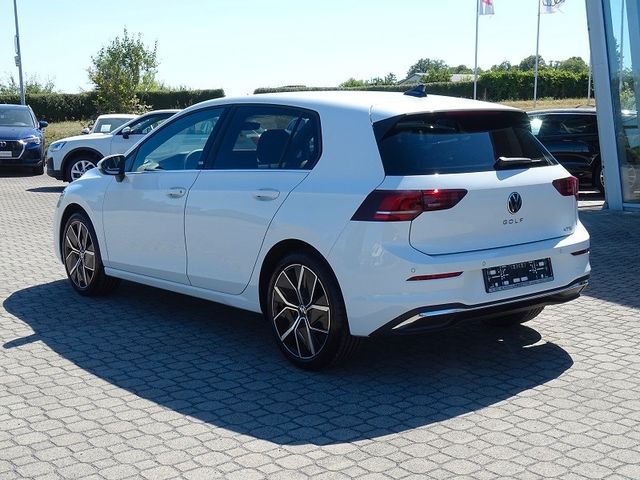 Golf 1.5 eTSI DSG "Edition 50" / AHZV