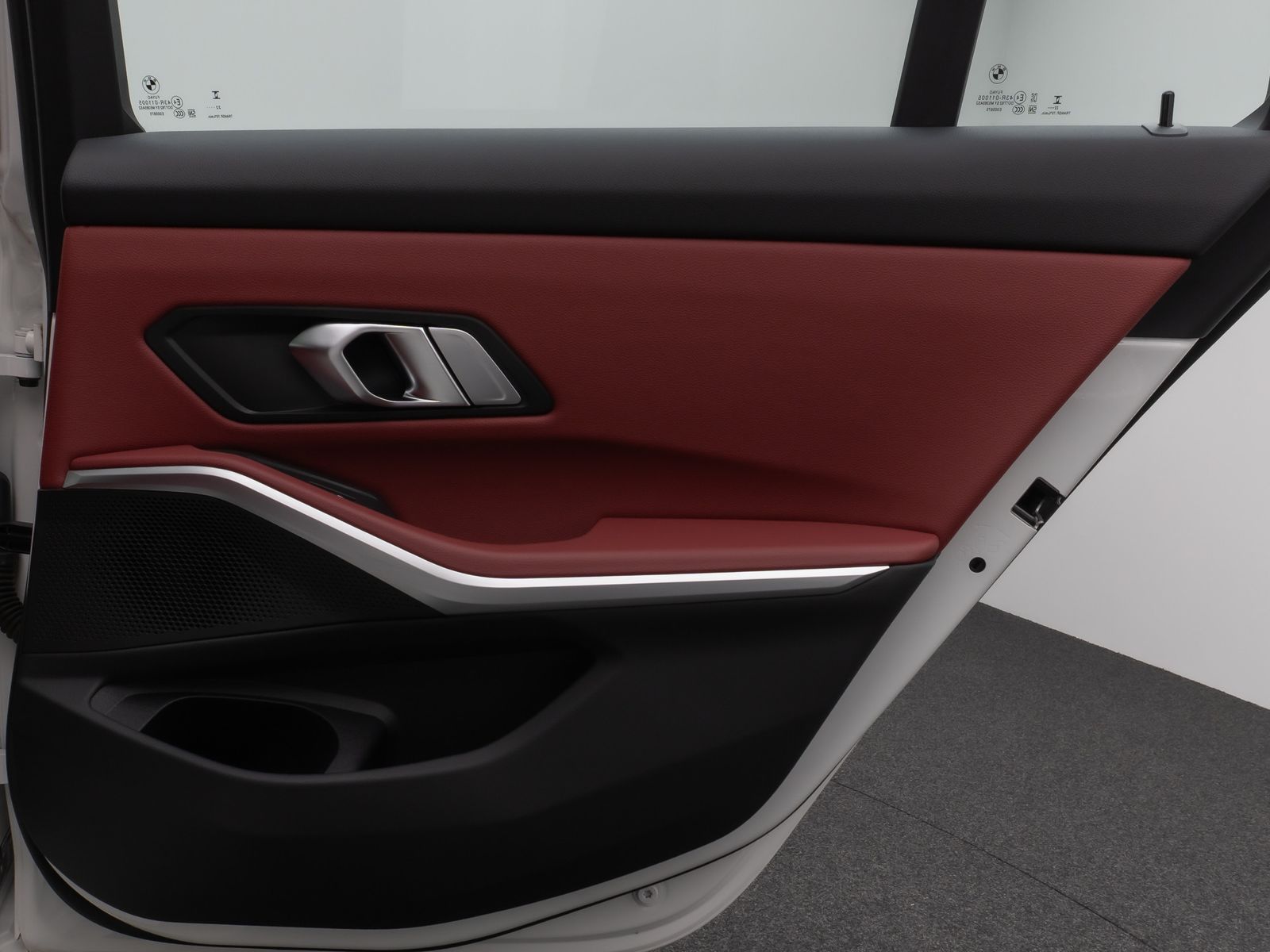 Fahrzeugabbildung BMW 330e xD Panorama DAB CockPit+ Widscr Sport Leder