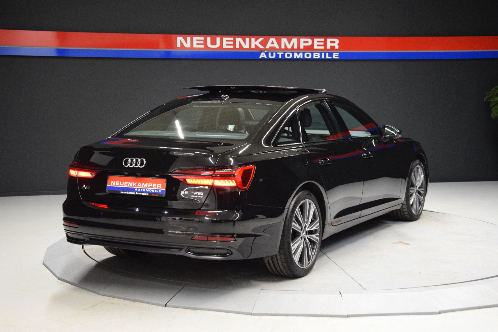 Fahrzeugabbildung Audi A6 Lim. 55 TFSI quattro Sport Pano Leder ACC