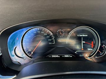 BMW 520 - 11