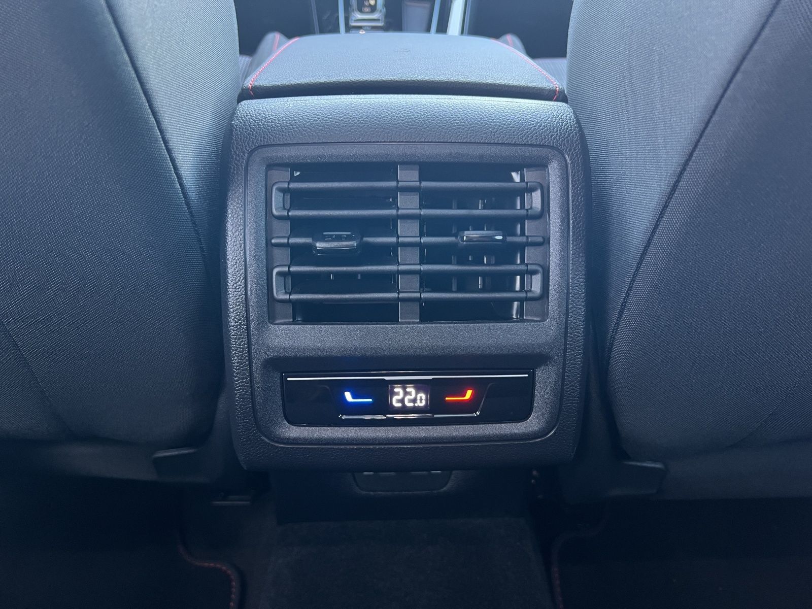 Golf VIII GTI 2.0 TSI DSG Pano*ACC*Kamera*LED